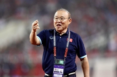 由于忙于世界杯，朴恒绪教练尚未立即接手泰国俱乐部。封面图